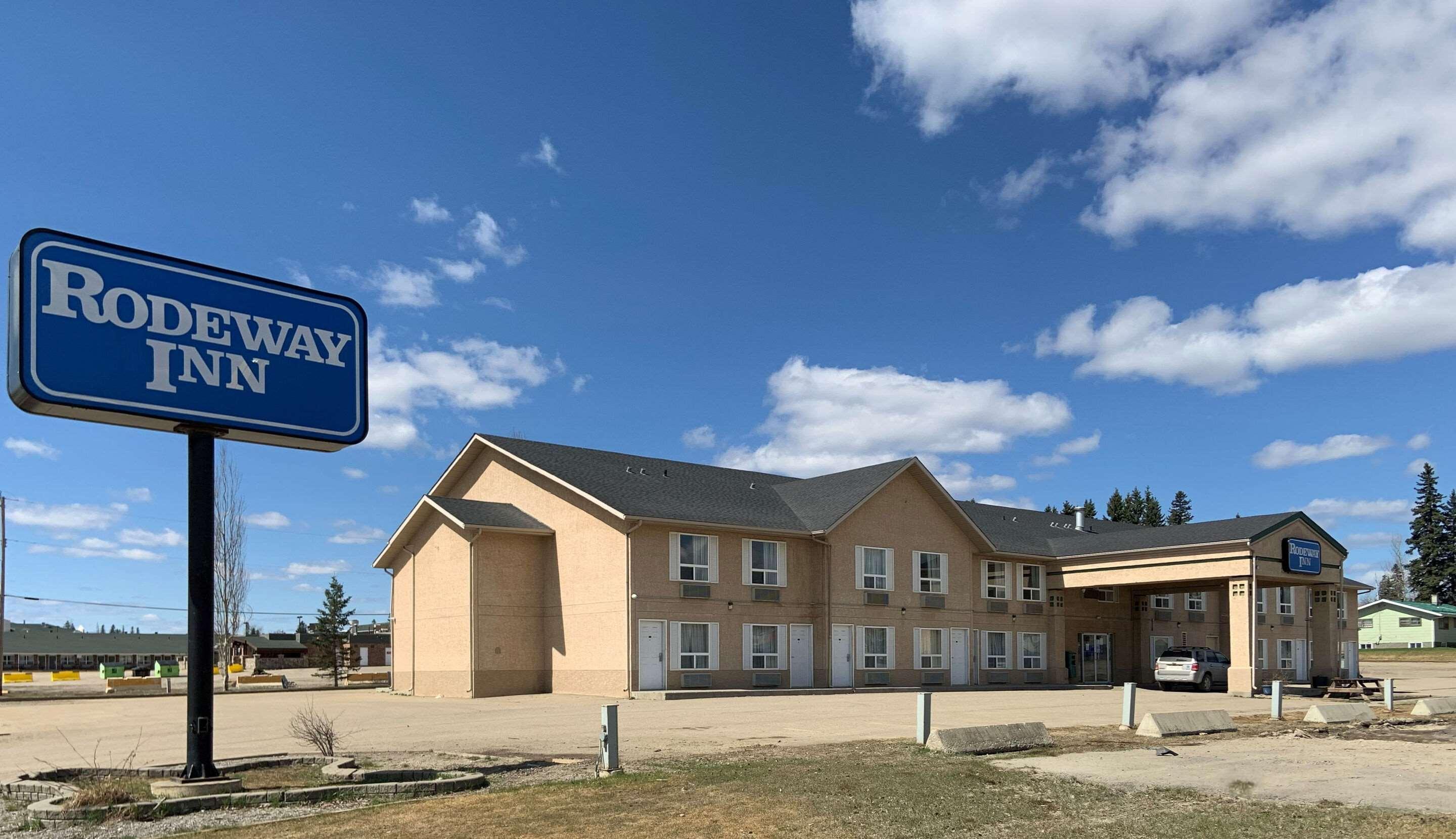 Sky Palace Inn & Suites By Jasper Beeville Kültér fotó